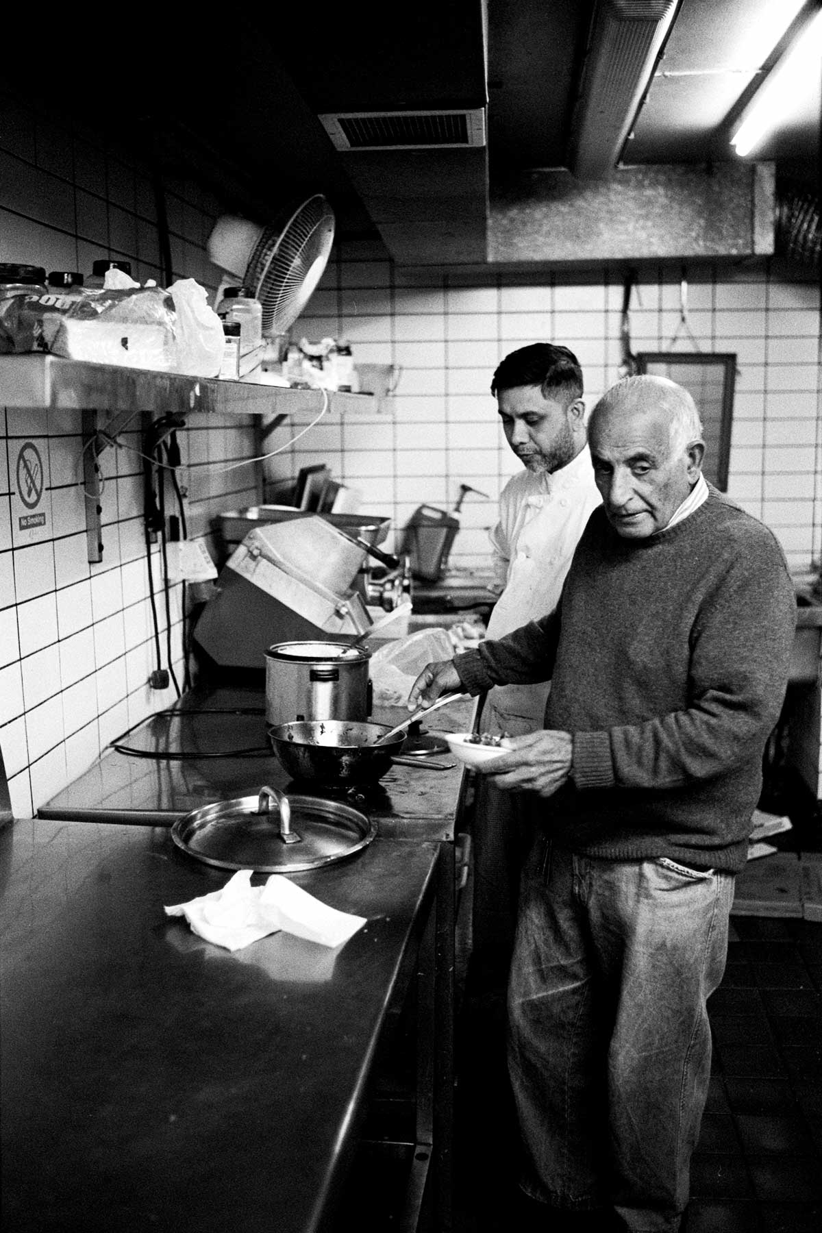 gaby-kitchen-with-chef